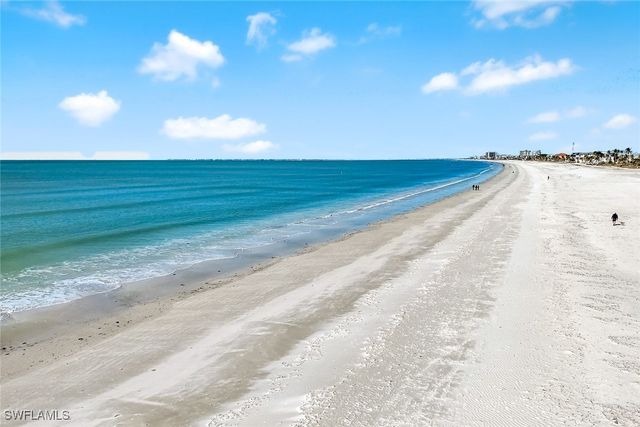 4633 Estero BLVD 201, Fort Myers Beach, FL 33931