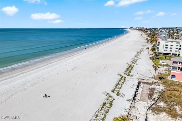 4633 Estero BLVD 201, Fort Myers Beach, FL 33931
