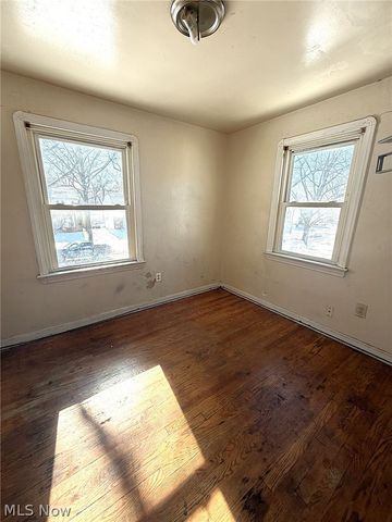 16707 Stockbridge Avenue, Cleveland, OH 44128