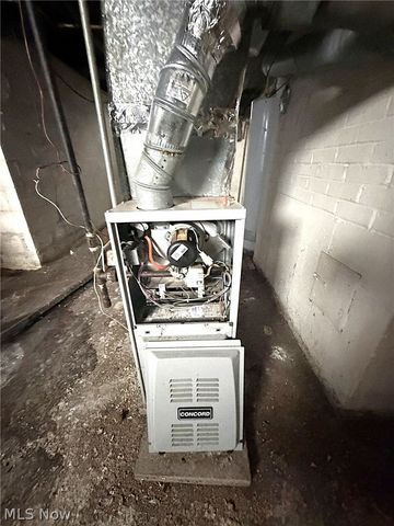 16707 Stockbridge Avenue, Cleveland, OH 44128