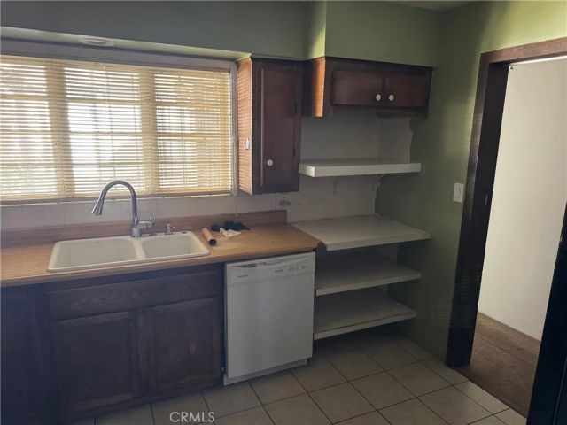 22138 Cantlay, Canoga Park, CA 91303