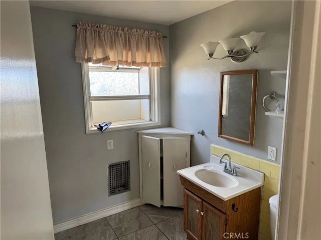 22138 Cantlay, Canoga Park, CA 91303