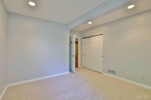 6466 Winding Oaks Drive, Liberty Twp, OH 45044