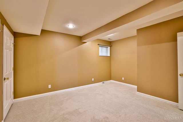 6466 Winding Oaks Drive, Liberty Twp, OH 45044