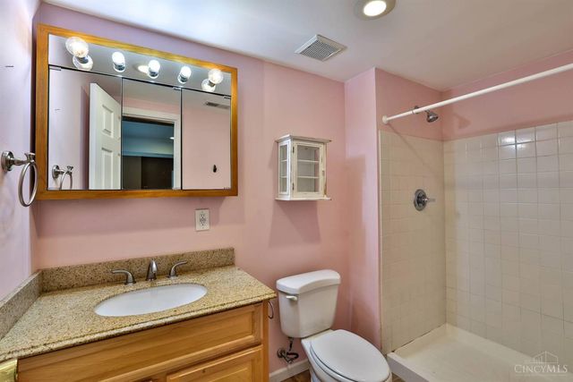 6466 Winding Oaks Drive, Liberty Twp, OH 45044