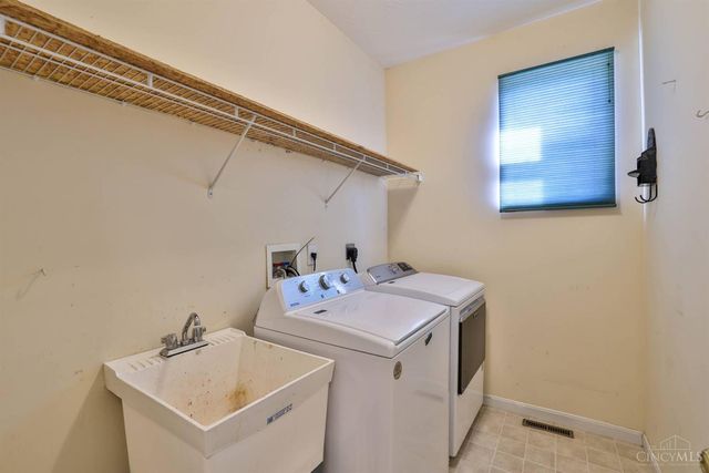 6466 Winding Oaks Drive, Liberty Twp, OH 45044