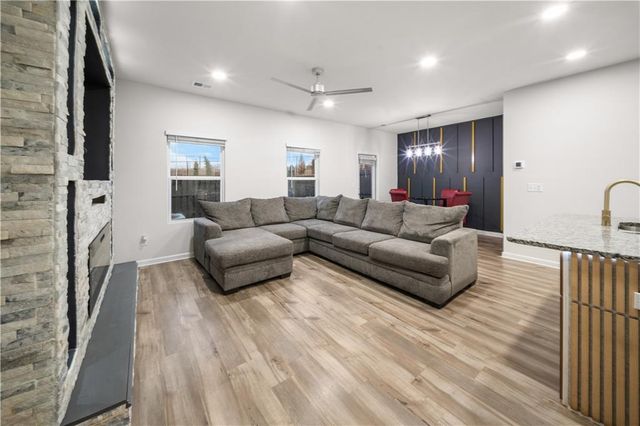 32 Huntley Trace, Hoschton, GA 30548