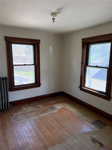 16 Maple Street, Avon, NY 14414