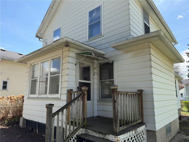 16 Maple Street, Avon, NY 14414