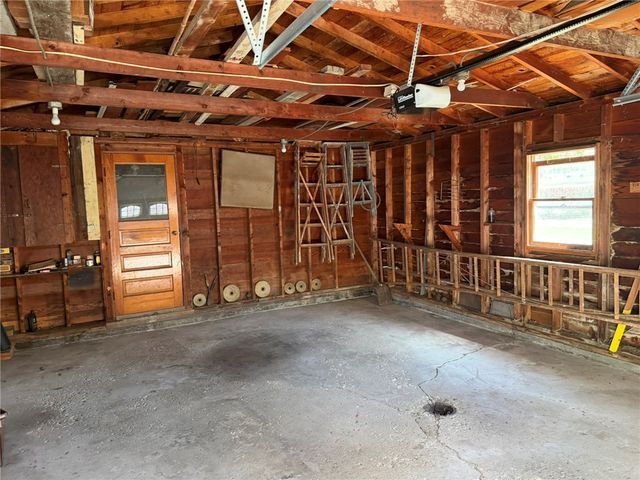 16 Maple Street, Avon, NY 14414