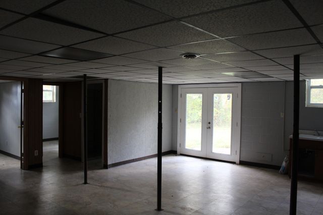 1165 Green Shanty Rd, Tennessee Ridge, TN 37178