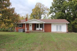 1165 Green Shanty Rd, Tennessee Ridge, TN 37178