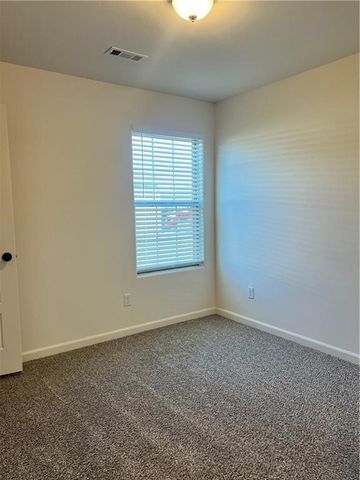 824 Parrot Lane, Siloam Springs, AR 72761