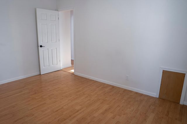 1176 Lawson Avenue E, Saint Paul, MN 55106