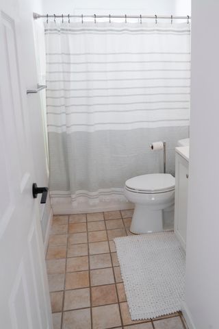 1176 Lawson Avenue E, Saint Paul, MN 55106