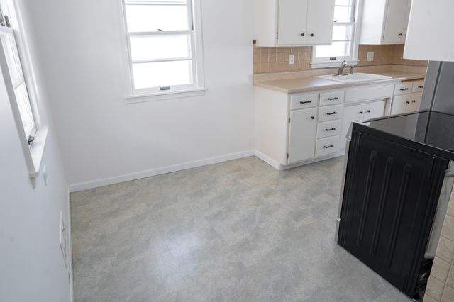 1176 Lawson Avenue E, Saint Paul, MN 55106