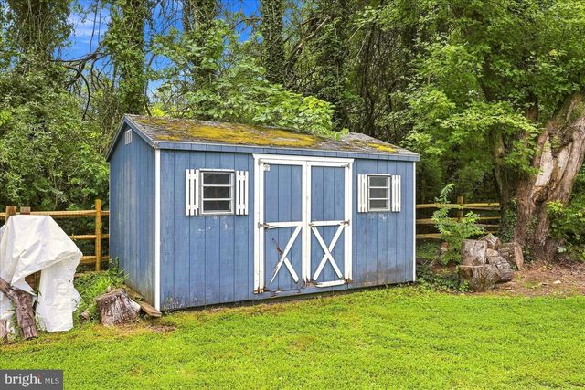 12194 HENDERSON RD, Clifton, VA 20124