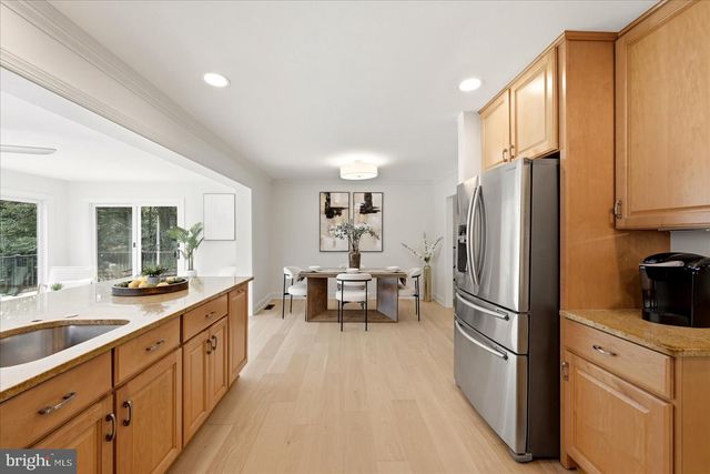 12194 HENDERSON RD, Clifton, VA 20124