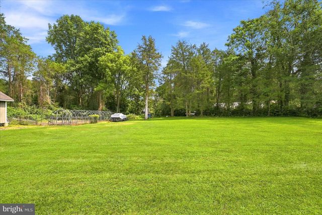 12194 HENDERSON RD, Clifton, VA 20124