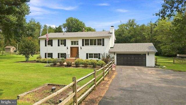 12194 HENDERSON RD, Clifton, VA 20124