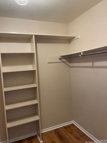 6343 Pickering, Leon Valley, TX 78238