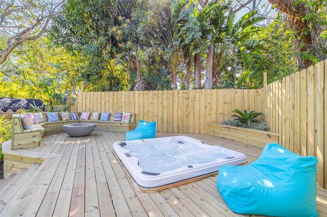 18490 SW 83rd Pl, Cutler Bay, FL 33157