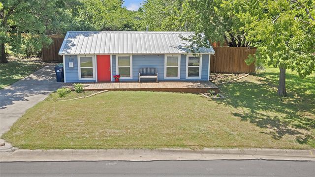 528 Pierce Street, Denton, TX 76201