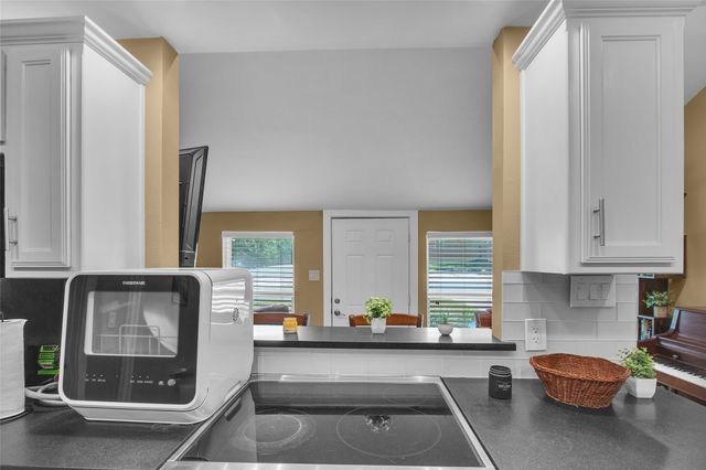 528 Pierce Street, Denton, TX 76201