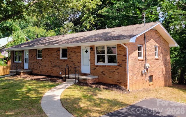 14 Oteen Church Road, Asheville, NC 28805