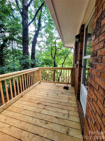14 Oteen Church Road, Asheville, NC 28805