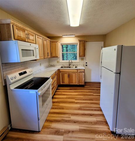 14 Oteen Church Road, Asheville, NC 28805