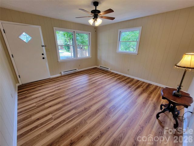 14 Oteen Church Road, Asheville, NC 28805
