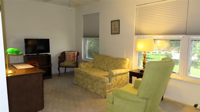 2457 ECUADORIAN WAY 85, Clearwater, FL 33763