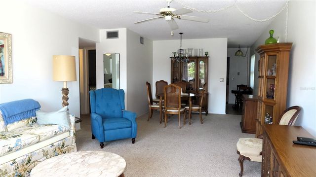 2457 ECUADORIAN WAY 85, Clearwater, FL 33763