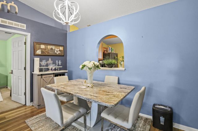 2631 SW 12th Sq Square SW, Vero Beach, FL 32968