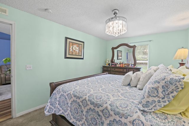 2631 SW 12th Sq Square SW, Vero Beach, FL 32968