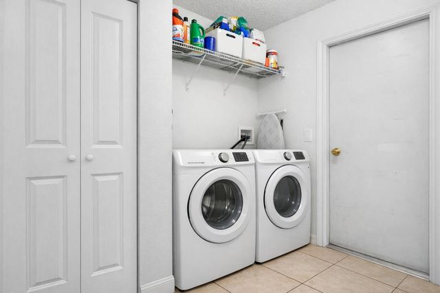 2631 SW 12th Sq Square SW, Vero Beach, FL 32968