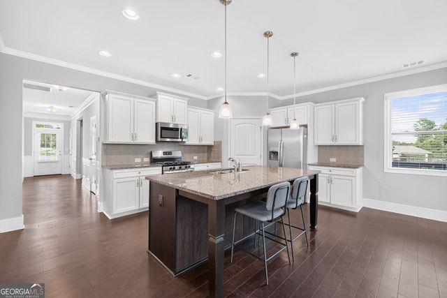 6655 Rivergreen Road, Flowery Branch, GA 30542