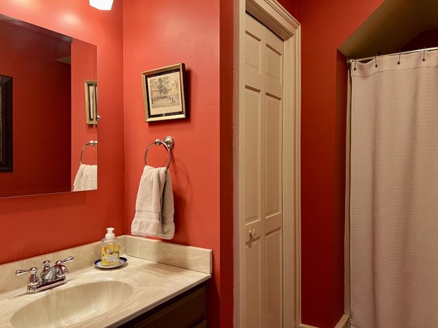 210 S College St, Franklin, KY 42134