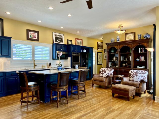 210 S College St, Franklin, KY 42134