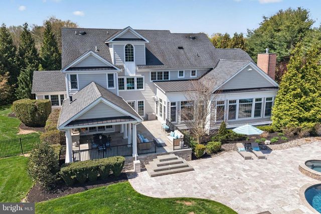106 ASHLEY CT, Moorestown, NJ 08057