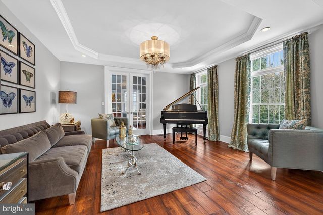 106 ASHLEY CT, Moorestown, NJ 08057