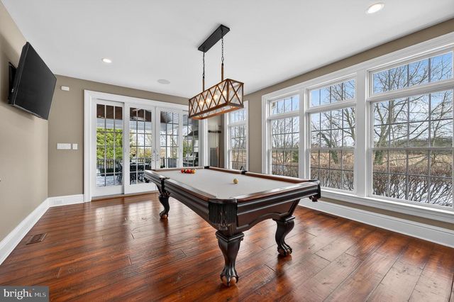 106 ASHLEY CT, Moorestown, NJ 08057