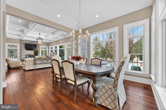 106 ASHLEY CT, Moorestown, NJ 08057