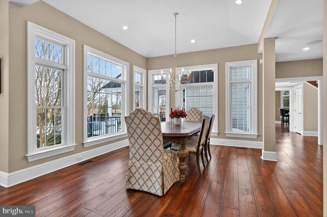 106 ASHLEY CT, Moorestown, NJ 08057