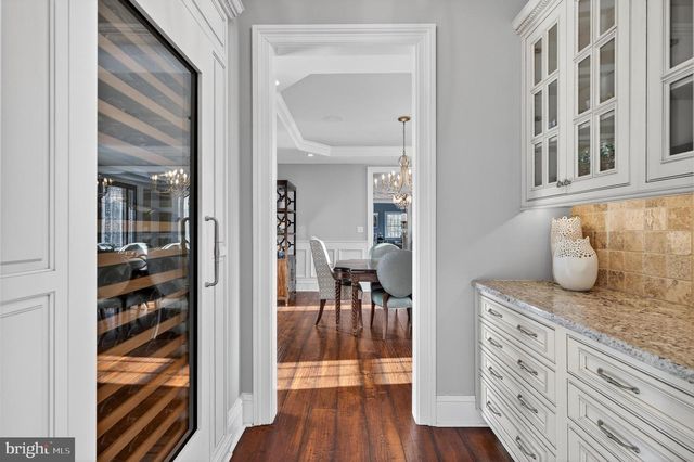 106 ASHLEY CT, Moorestown, NJ 08057