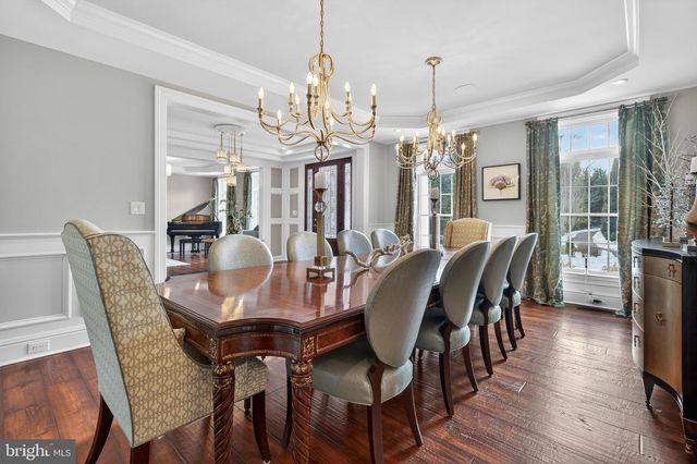 106 ASHLEY CT, Moorestown, NJ 08057