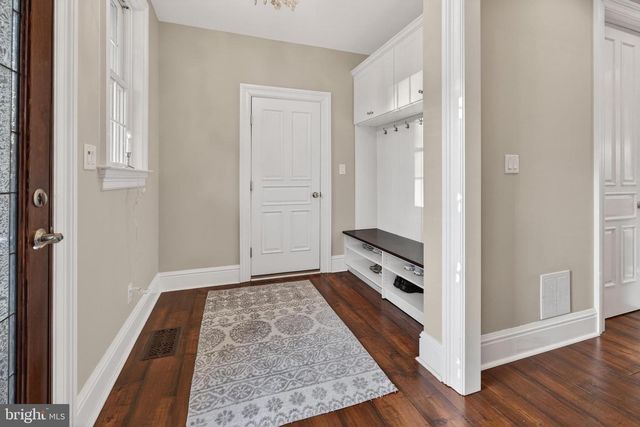 106 ASHLEY CT, Moorestown, NJ 08057