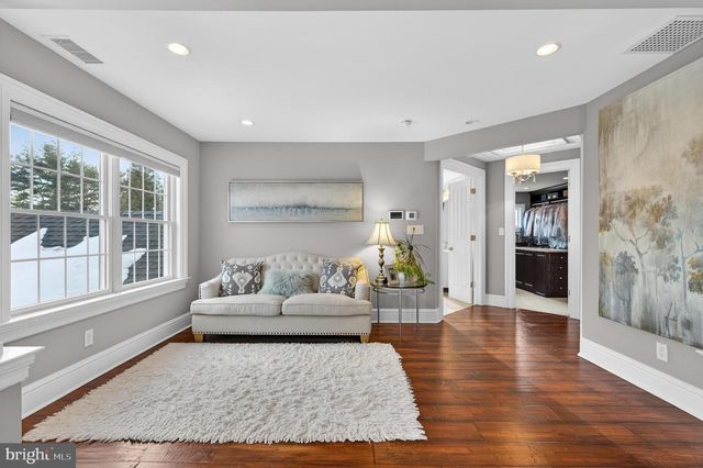 106 ASHLEY CT, Moorestown, NJ 08057