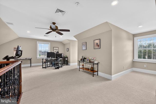 106 ASHLEY CT, Moorestown, NJ 08057